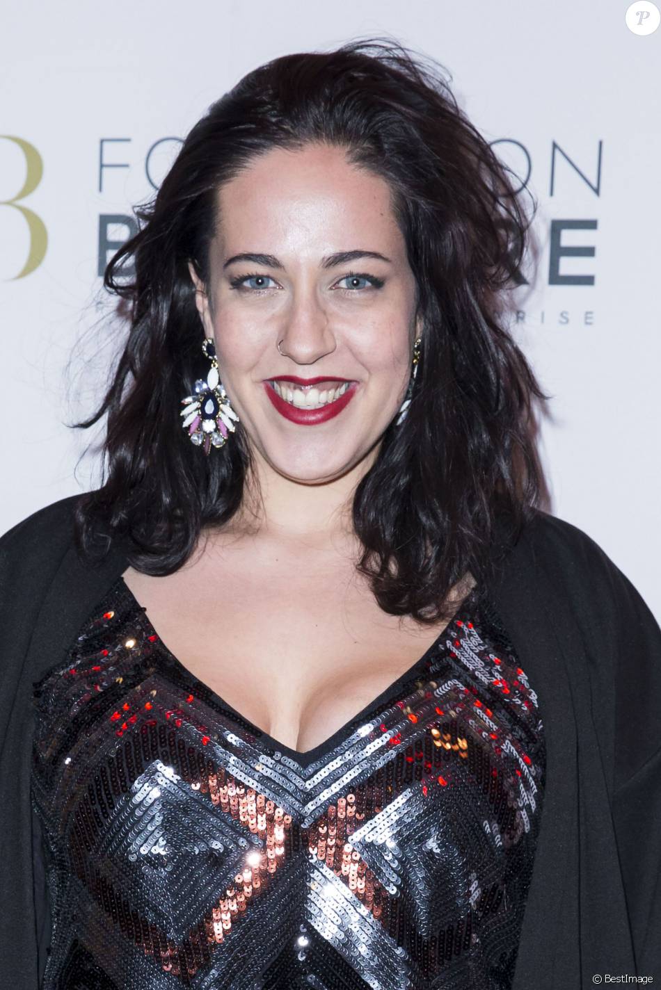 Alexandra Roth Fille De Alexandra Roth - Avant Première du film Five prix cinéma 2016 de la  Fondation Barrière à Paris le 14 mars 2016. © Olivier Borde/Bestimage -  Purepeople