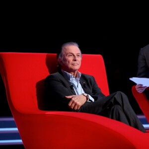 Exclusif - Roland Giraud et Marc-Olivier Fogiel, lors du tournage de l'émission Le Divan (enregistrée le 18 mars 2016), diffusée le mardi 22 mars 2016 à 23h10 sur France 3. © Dominique Jacovides