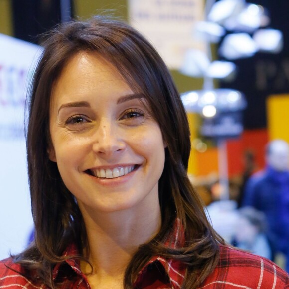 Julia Vignali - Salon du livre à la porte de Versailles à Paris le 22 mars 2015.