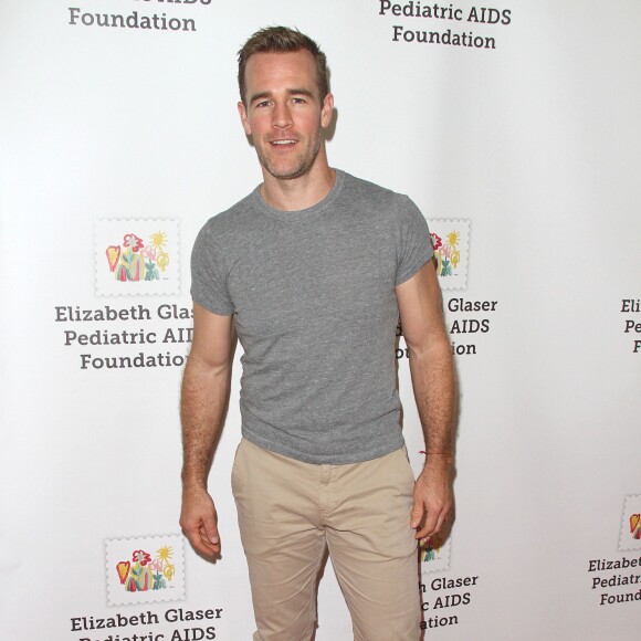James Van Der Beek à la 26ème soirée caritative "The Elizabeth Glaser Pediatric AIDS" à Los Angeles, le 25 octobre 2015