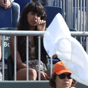 Shy'm a assisté impuissante à la cinglante défaite (6-3, 6-0) de son amoureux Benoît Paire au troisième tour du tournoi de Miami contre son compatriote Richard Gasquet, le 27 mars 2016.