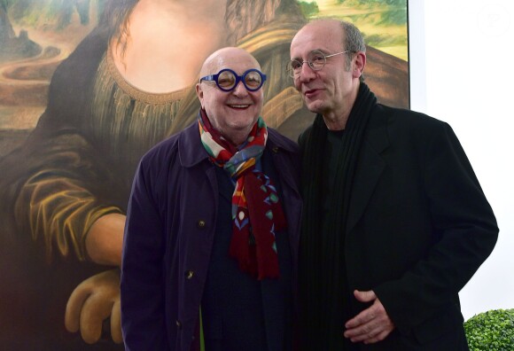Exclusif - Jean-Pierre Coffe et Philippe Geluck lors du vernissage de l'exposition "L'Art et Le Chat" au Musée en Herbe à Paris, le 10 février 2016. Jean-Pierre Coffe est mort à 78 ans le 29 mars 2016 © Giancarlo Gorassini/Bestimage