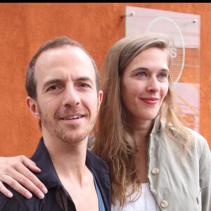 Calogero et sa compagne Marie Bastide lors des internationaux de France de Roland Garros, le 30/05/2011 - Paris
