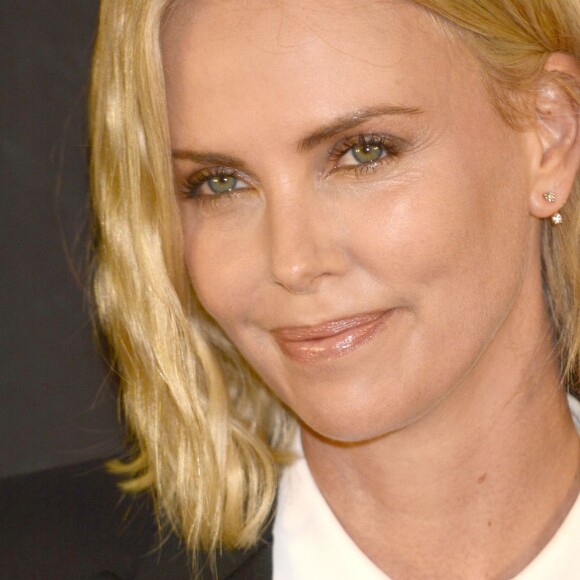 Charlize Theron - Photocall du première du film "Le Chasseur et la Reine des Glaces" à Hambourg le 30 mars 2016. © Future-Image via ZUMA Press / Bestimage