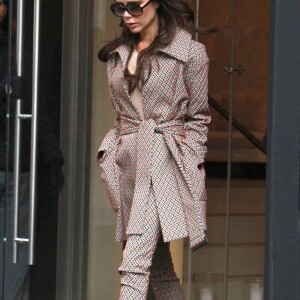 Victoria Beckham sort d'un immeuble à New York, le 9 février 2016.