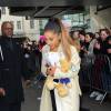 Ariana Grande quitte les studios de la radio 1 BBC Radio à Londres, le 30 mars 2016