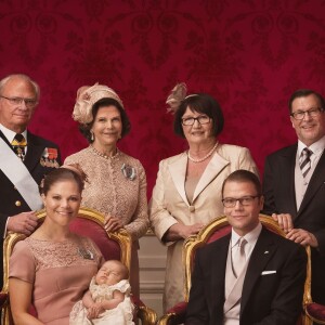 Photo officielle du baptême de la princesse Estelle de Suède, célébré le 22 mai 2012 à Stockholm