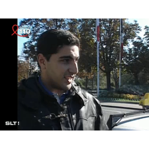 Ary Abittan, chauffeur de taxi, lors de sa première télé au JT de TF1, en 1994.