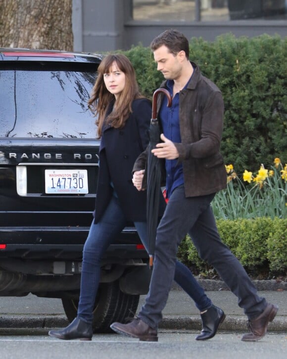 Dakota Johnson et Jamie Dornan sur le tournage du film "Fifty Shades Darker" à Vancouver, le 4 avril 2016. © CPA/Bestimage04/04/2016 - Vancouver