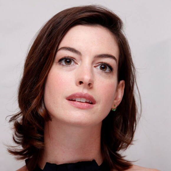Anne Hathaway, en conférence de presse pour le film "The Intern" à New York le 29 aout 2015.