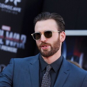 Chris Evans à la première de Captain America: Civil War au Dolby Theatre à Hollywood, le 12 avril 2016.