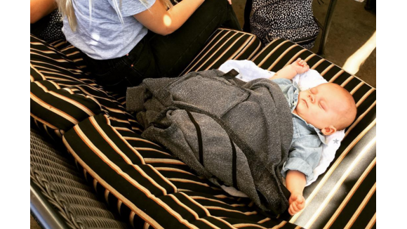 Louis Tomlinson : Première vidéo de son fils Freddie, adorable bébé dormeur !