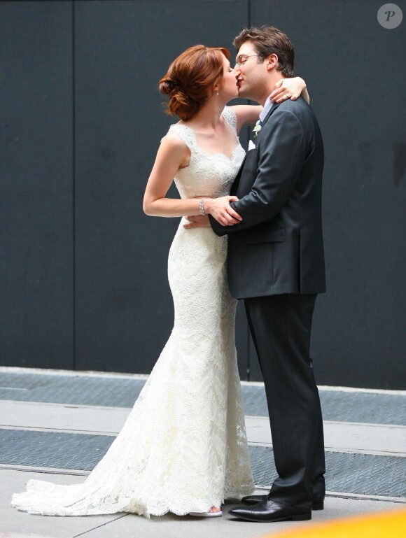 Ellie Kemper et son époux, Michael Koman, le jour de leur mariage à New York le 7 juillet 2012