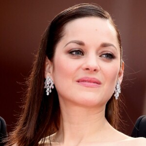 Marion Cotillard - Montée des marches du film "Macbeth" lors du 68e Festival International du Film de Cannes, à Cannes le 23 mai 2015.