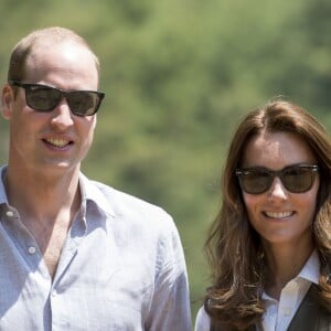 Kate Middleton et le prince William ont fait un trek de près de trois heures le 15 avril 2016 au Bhoutan pour atteindre le monastère bouddhiste Taktshang, dit "la tanière du tigre", berceau du bouddhisme au Bhoutan surplombant la vallée de Paro, à l'avant-dernier jour de leur tournée royale en Inde et au Bhoutan.