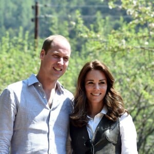 Kate Middleton et le prince William se sont lancés dans un trek de près de trois heures le 15 avril 2016 au Bhoutan pour monter jusqu'au monastère bouddhiste Taktshang, dit "la tanière du tigre", berceau du bouddhisme au Bhoutan surplombant la vallée de Paro, à l'avant-dernier jour de leur tournée royale en Inde et au Bhoutan.