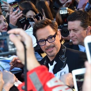 Robert Downey Jr. - Arrivée des people à l'avant-première du film "Captain America : Civil War" au Grand Rex à Paris, le 18 avril 2016.