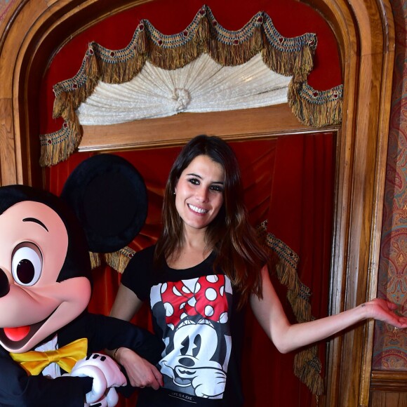 Karine Ferri - Les 12 finalistes de 'The Voice' saison 4 chantent pour l'association "Tout Le Monde Chante Contre Le Cancer" pour les enfants malades à Disneyland Paris le 29 mars 2015.