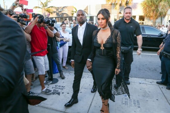 Kim Kardashian et son mari Kanye West au mariage d'Isabela Rangel et David Grutman à Miami, le 23 avril 2016