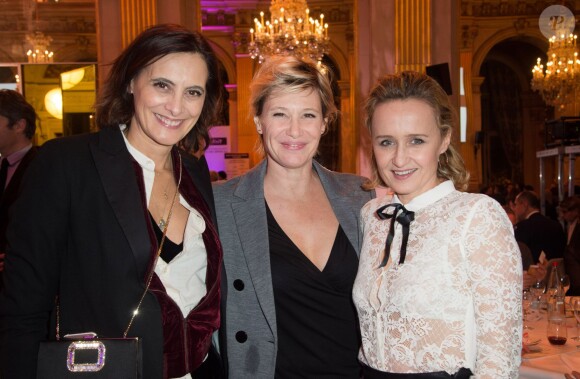 Inès de La Fressange, Maïtena Biraben et Caroline Roux - Dîner de la FIDH (Fédération International des Droits de l'Homme) à l'Hôtel de Ville de Paris le 8 décembre 2015.