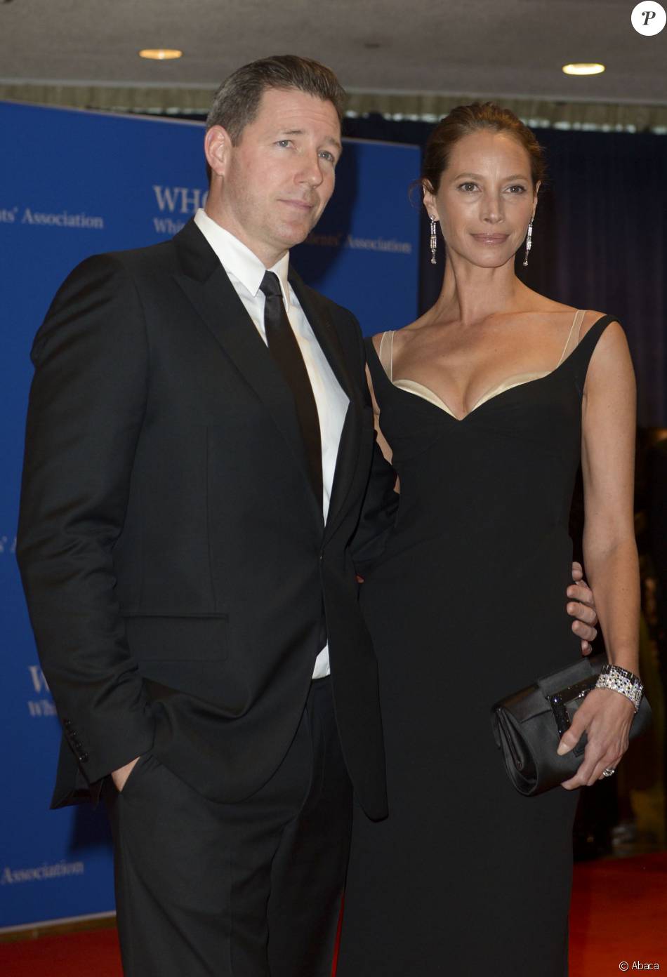 Ed Burns et Christy Turlington au dîner des correspondants à la Maison ...