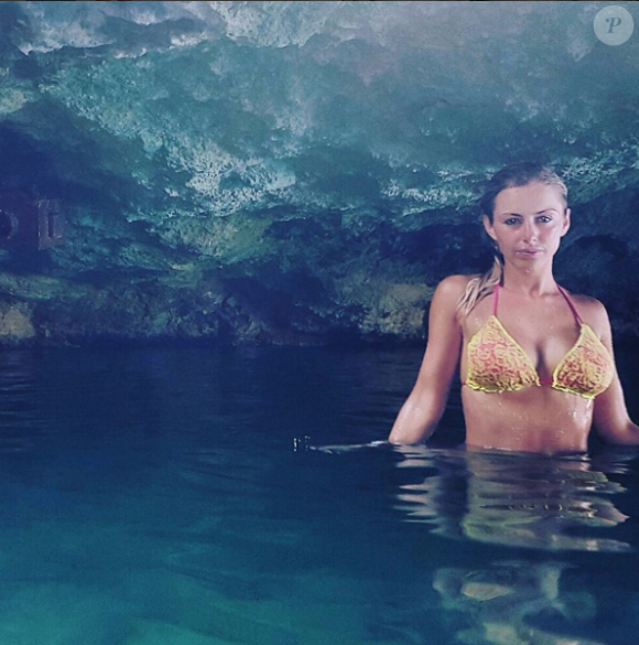 Stéphanie Clerbois sublime en bikini au Mexique, fin avril 2016.