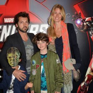 Frédéric Diefenthal avec son fils Gabriel (qu'il a eu avec Gwendoline Hamon dont il est séparé) et sa compagne - Vernissage de l'exposition"Marvel Avengers S.T.A.T.I.O.N." à La Défense le 3 mai 2016. © Veeren/Bestimage