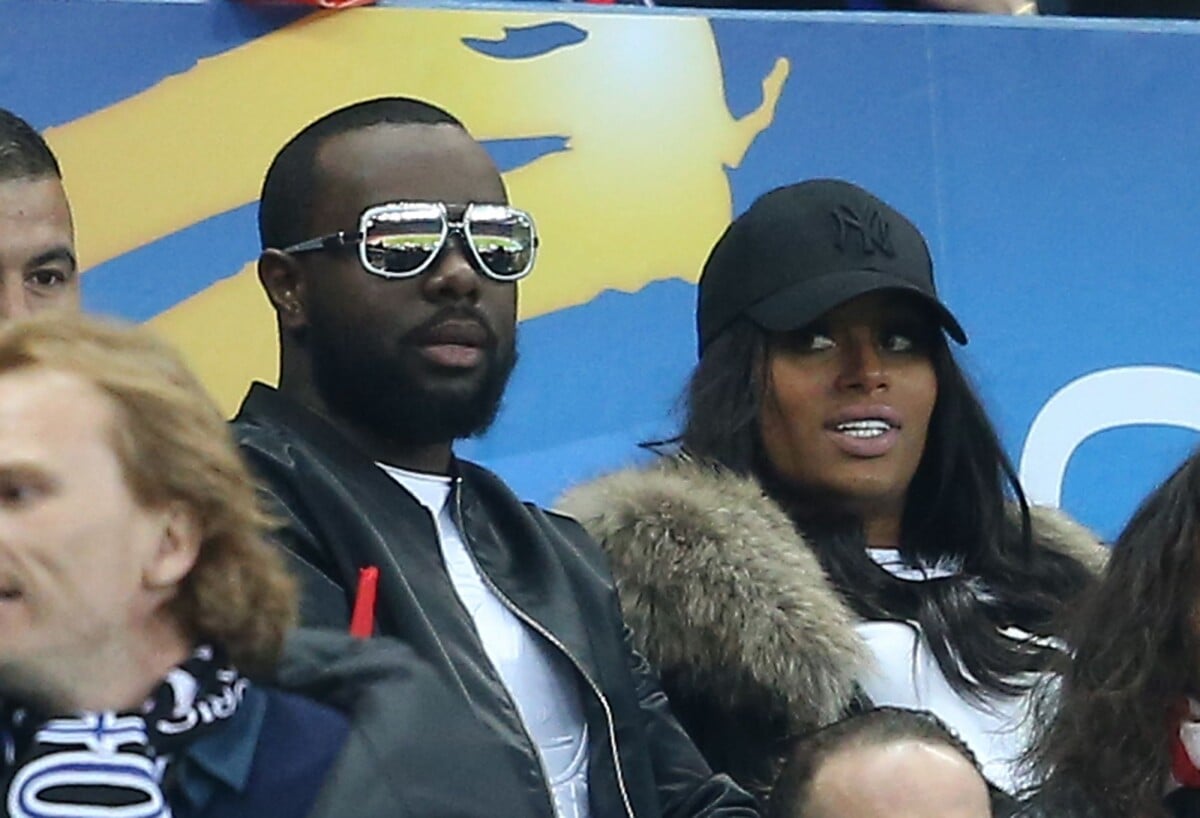 Photo Maitre Gims Et Sa Femme Demdem Lors De La Coupe De La Ligue Paris Le Avril