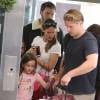 Jennifer Garner, Ben Affleck et leurs enfants Violet, Seraphina et Samuel à la gare du Nord à Paris pour Londres le 8 mai 2016.
