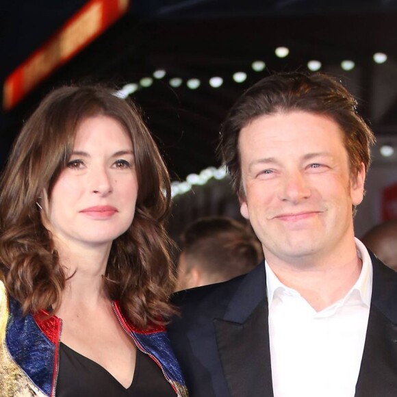 Jamie Oliver et sa femme Juliette Norton (enceinte) à la Première du film "Eddie The Eagle" au Leicester Square à Londres. Le 17 mars 2016