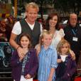 Gordon Ramsay et sa femme Tana ainsi que leurs trois enfants à la première du film Harry Potter And The Half-Blood Prince à Londres, le 7 juillet 2009