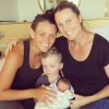 Casey Dellacqua et sa compagne Amanda Judd sont devenues le 27 avril 2016 les mamans d'une petite fille prénommée Andie, une petite soeur pour leur fils Blake qu'elle ont présentée sur Instagram. "Première photo de famille à quatre", a écrit la tenniswoman en légende de cette photo !