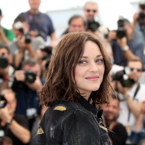 Marion Cotillard - Photocall du film "Mal de pierres" lors du 69ème Festival International du Film de Cannes. Le 15 mai 2016 © Dominique Jacovides / Bestimage
