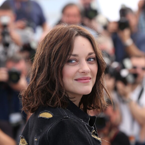 Marion Cotillard - Photocall du film "Mal de pierres" lors du 69ème Festival International du Film de Cannes. Le 15 mai 2016 © Dominique Jacovides / Bestimage