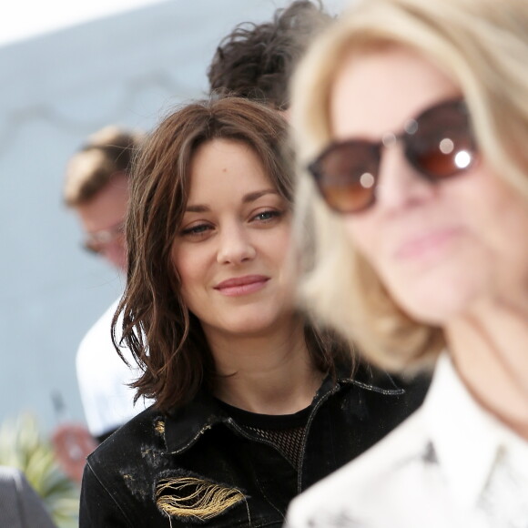 Marion Cotillard - Photocall du film "Mal de pierres" lors du 69ème Festival International du Film de Cannes. Le 15 mai 2016 © Dominique Jacovides / Bestimage
