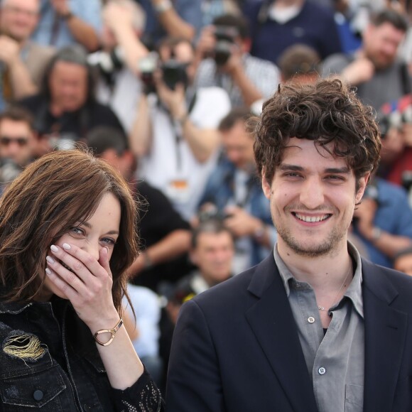 Marion Cotillard et Louis Garrel - Photocall du film "Mal de pierres" lors du 69ème Festival International du Film de Cannes. Le 15 mai 2016 © Dominique Jacovides / Bestimage