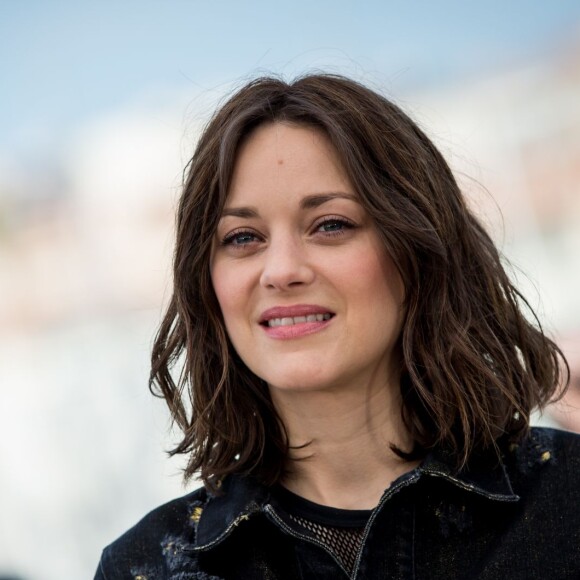 Marion Cotillard - Photocall du film "Mal de pierres" lors du 69ème Festival International du Film de Cannes. Le 15 mai 2016 © Borde-Moreau / Bestimage