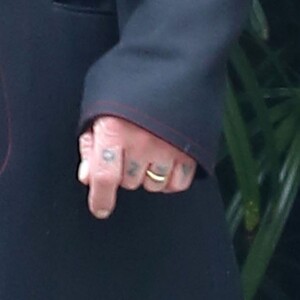 Ozzy Osbourne à la sortie d'un centre médical à Los Angeles, le 11 mai 2016