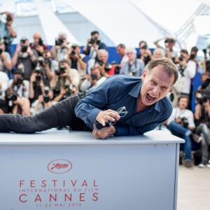 Charles Berling - Photocall du film "Elle" au 69e Festival international du film de Cannes le 21 mai 2016. © Cyril Moreau / Olivier Borde / Bestimage