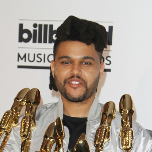 The Weeknd dans la salle de presse de la soirée des Billboard Music Awards au T-Mobile Arena à Las Vegas, le 22 mai 2016