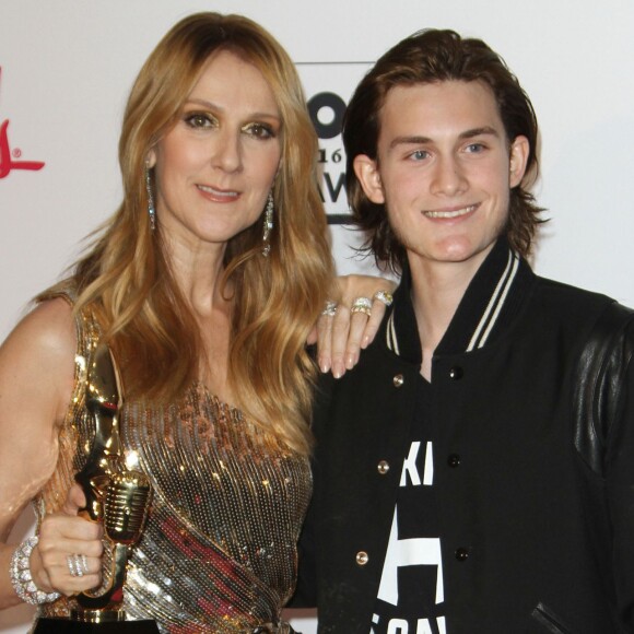 Céline Dion et son fils René-Charles dans la salle de presse de la soirée des Billboard Music Awards au T-Mobile Arena à Las Vegas, le 22 mai 2016