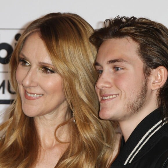 Céline Dion et son fils René-Charles dans la salle de presse de la soirée des Billboard Music Awards au T-Mobile Arena à Las Vegas, le 22 mai 2016