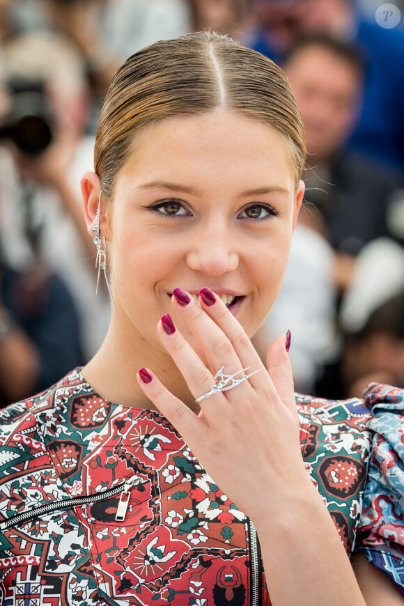 Adèle Exarchopoulos au photocall du film "The last Face" au 69ème Festival international du film de Cannes le 20 mai 2016. © Cyril Moreau / Olivier Borde / Bestimage  Celebs at "The last face" call during 69th Cannes film festival on may 20th, 201620/05/2016 - Cannes