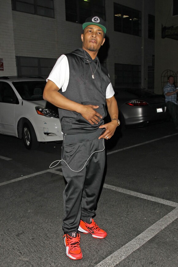 Le rappeur T.I à la sortie d'un restaurant à Beverly Hills le 30 avril 2014