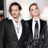 Johnny Depp et sa femme Amber Heard - Première de "The Danish Girl" au Théatre Westwood Village à Los Angeles le 21 novemnre 2015.