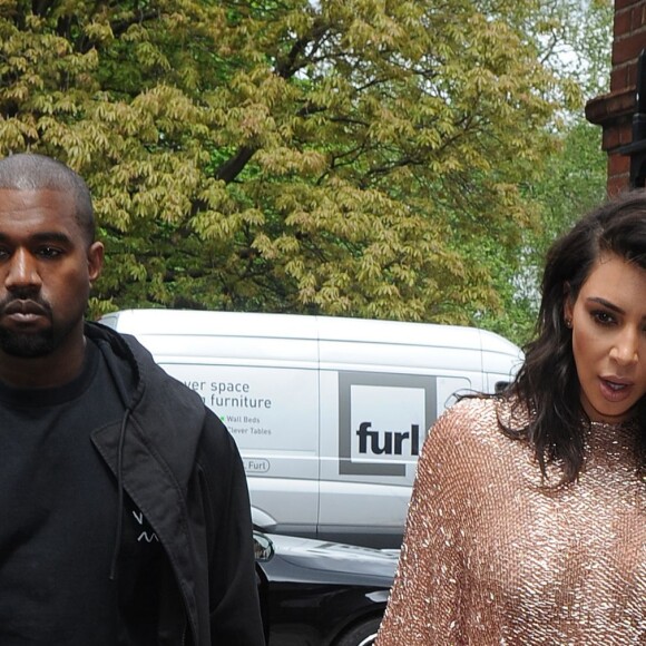 Kim Kardashian et son mari Kanye West quittent leur hôtel à Londres le 21 mai 2016.