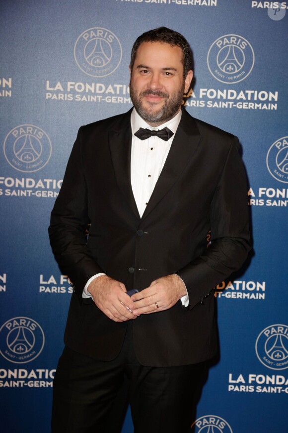 Exclusif - Bruce Toussaint - Le 3e dîner de gala annuel de la Fondation Paris Saint-Germain (PSG) organisé place Vendôme à Paris, le 15 mars 2016. © Rachid Bellak/Bestimage