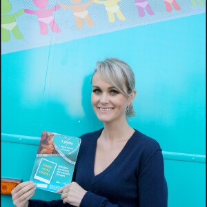 Exclusif - Laeticia Hallyday, marraine de l'Unicef, en visite au Sénégal en 2008.