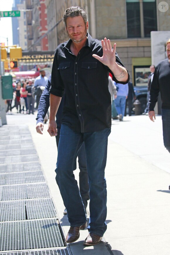 Exclusif - Blake Shelton arrive au restaurant "Redeye Grill" à New York, le 12 mai 2016.