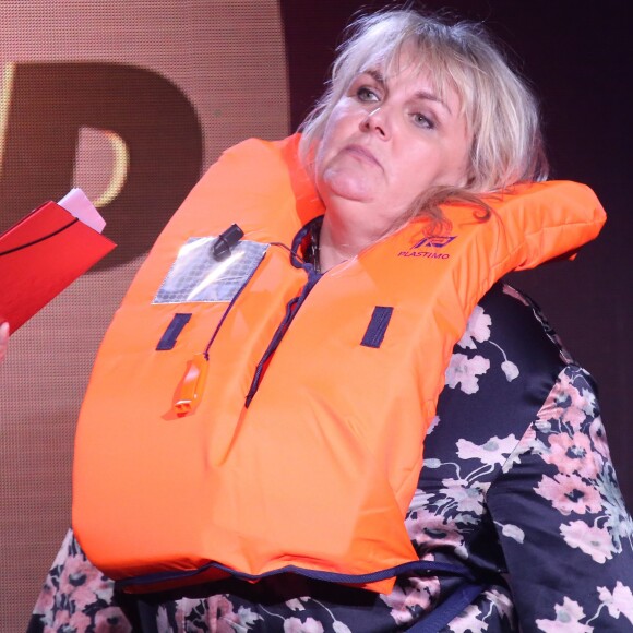 Valérie Damidot - 10e cérémonie des Gérard de la Télévision au théatre Daunou à Paris le 30 mai 2016. © Denis Guignebourg/BestImage